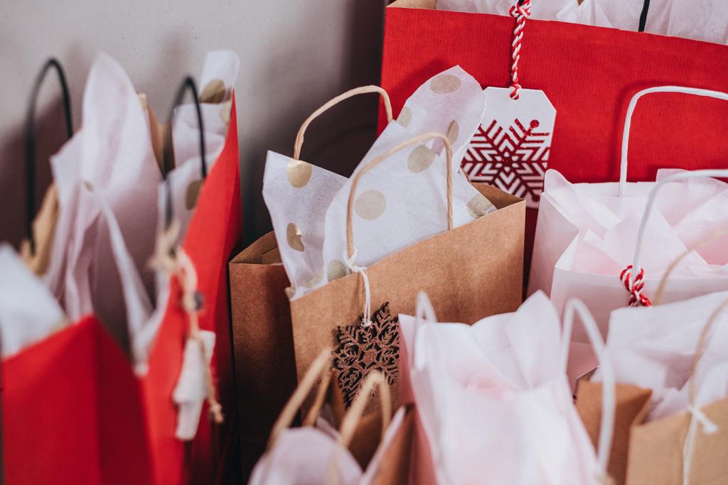 10 Tips to Retain NEW Christmas Customers ?
