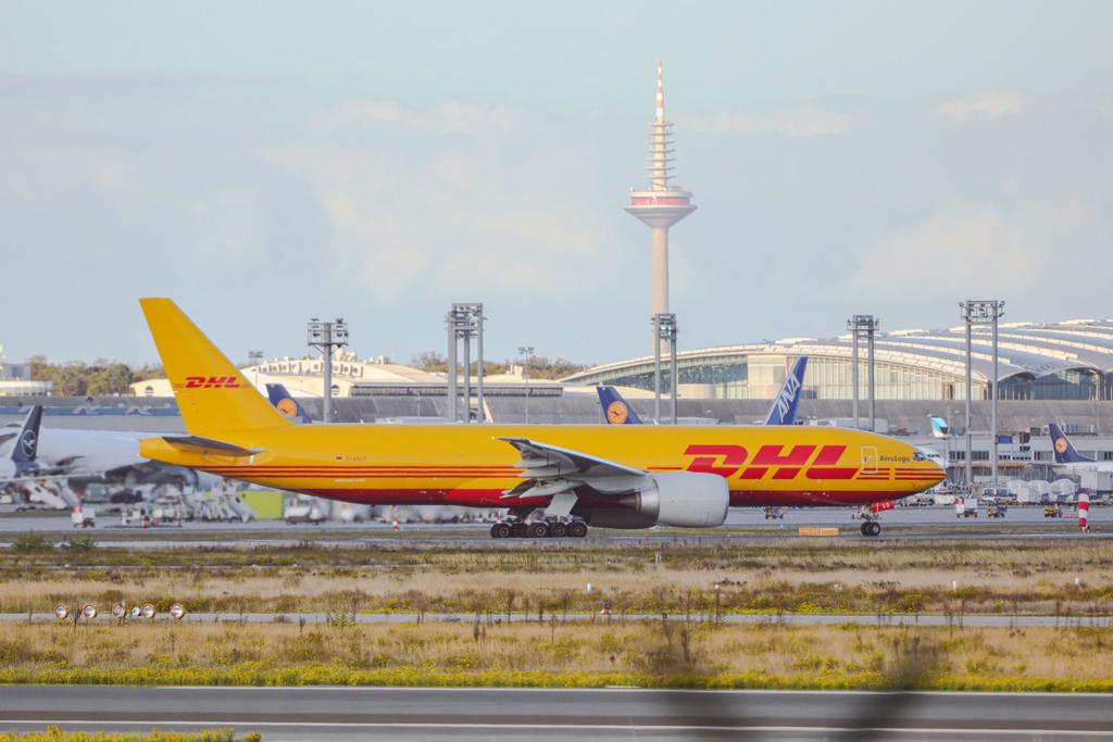 Ultimate Guide to Shipping With DHL