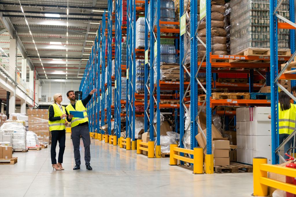 Renting Warehouse Space vs Buying a Warehouse: Everything You Need to Know